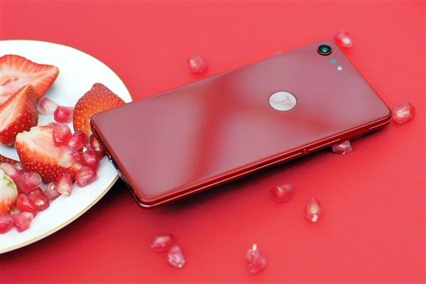 坚果pro 2绝美图赏 看完必醉|锤子|坚果|酒红色_新浪科技_新浪网