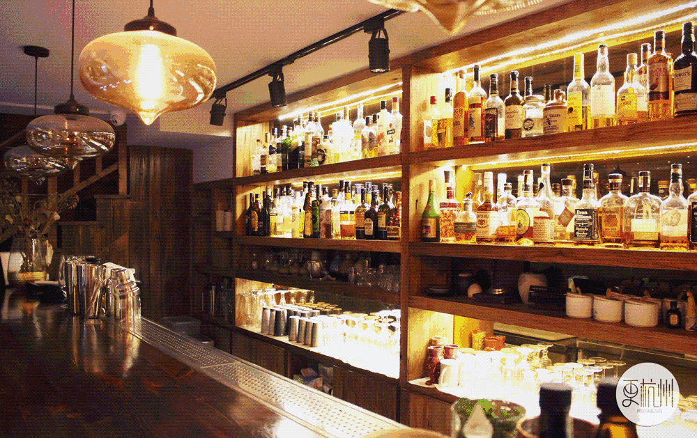 你去南山路上这间小清吧看看就知道了