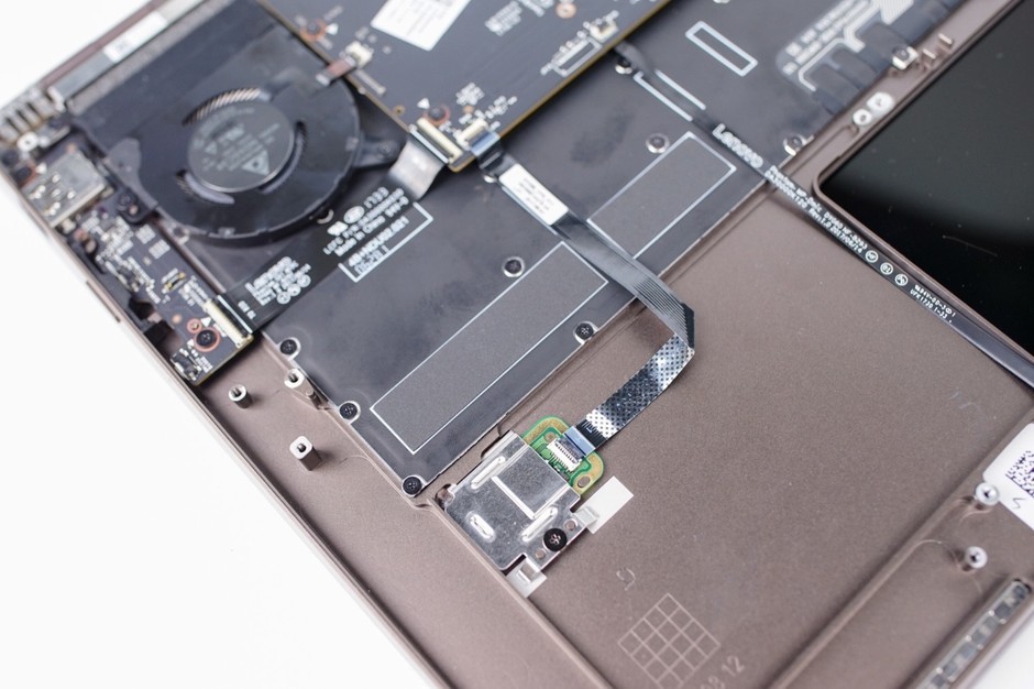 做工可与苹果比肩联想yoga6pro拆解