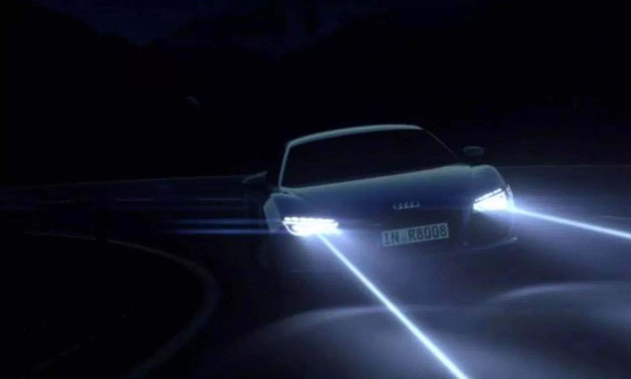 被誉为“灯厂”的奥迪这次真的来了一场灯光秀-新浪汽车