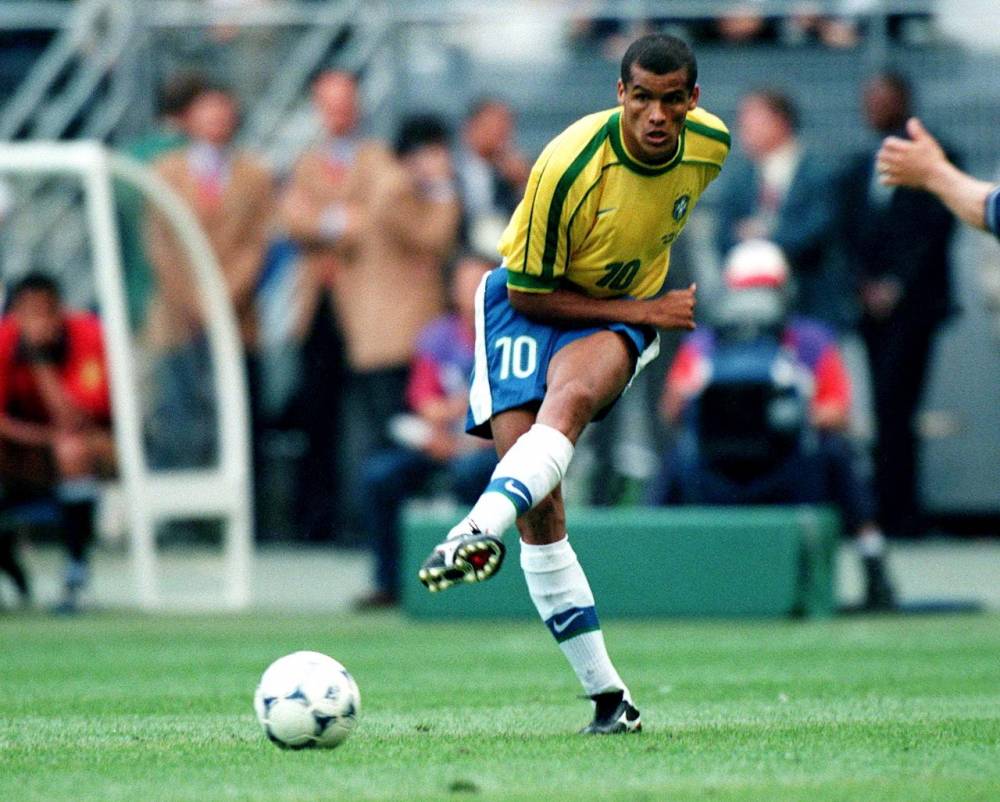 巴西尖刀!里瓦尔多的赛场瞬间