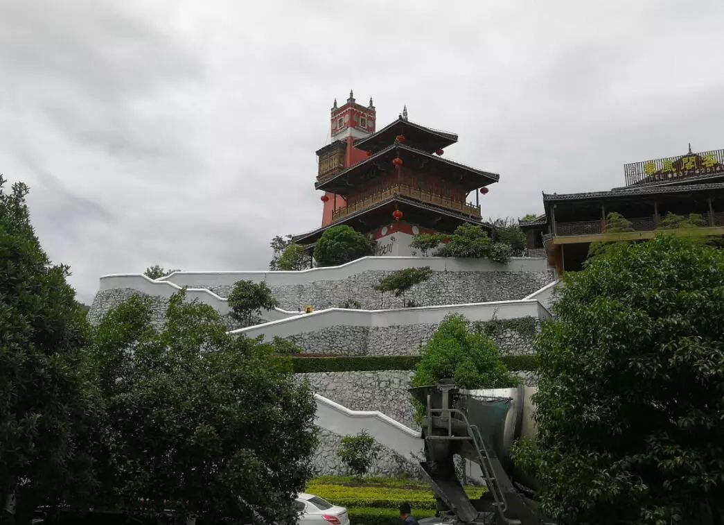 安居乐业的幸福抹去记忆中的伤痛|汶川|地震|汶川县_新浪新闻