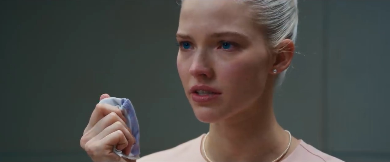 吕克贝松执导,俄罗斯超模萨沙·露丝主演科幻动作新片《安娜》将于6月