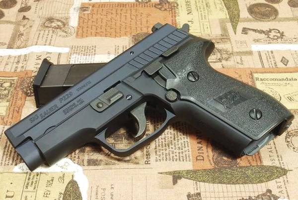 一个小小的改动 使它成为世界明枪 美国特勤人员人手一把