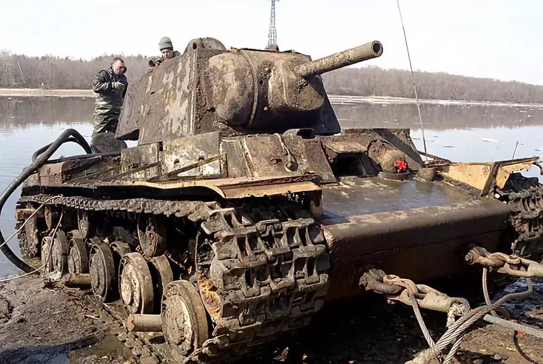 挖土党战斗民族最特殊的职业为啥到处挖掘二战的装备