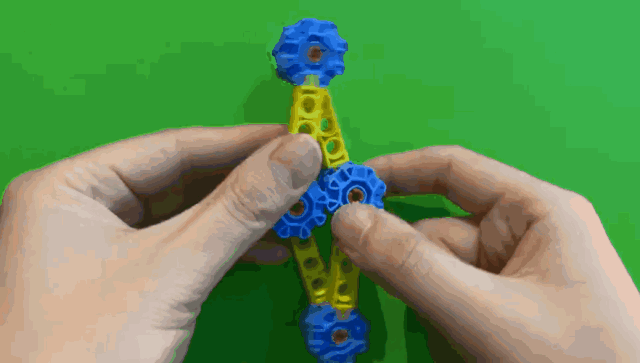 四边形不具有三角形的稳定性,易于变形95实践出真知:三角形的稳定和