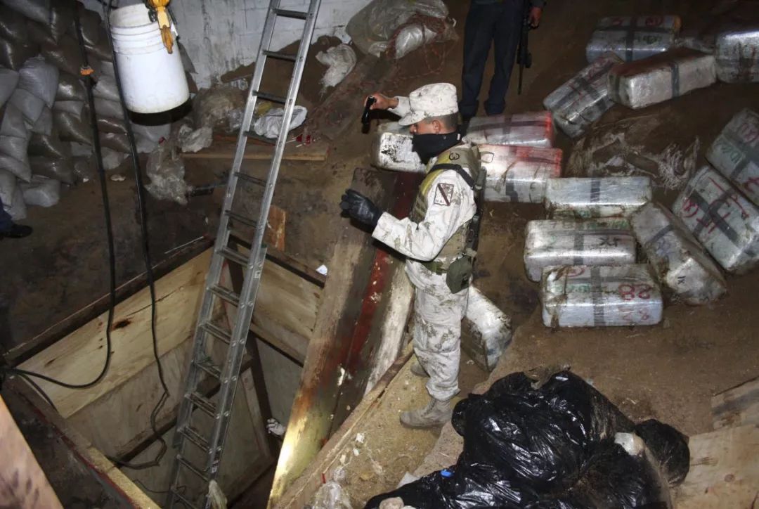 市长上任一小时被杀害,黑帮杀警察不手软,墨西哥毒枭太猖狂 | 军情