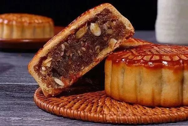 吴川这款传统五仁月饼，颠覆了我对五仁月饼的固有印象...