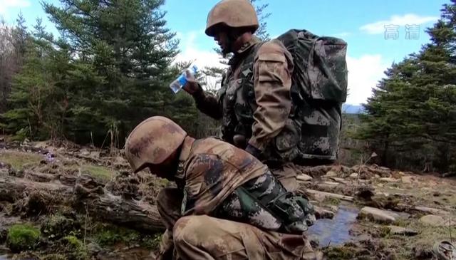 中国侦察部队高原练兵强度令人咂舌,手脚不听使唤还得练_手机新浪网