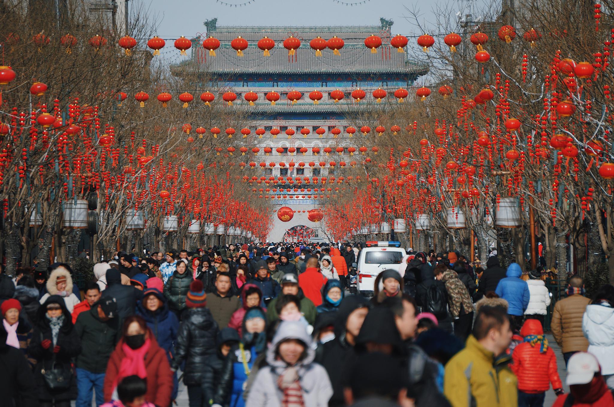 春节假日前三天 前门大街人气最旺