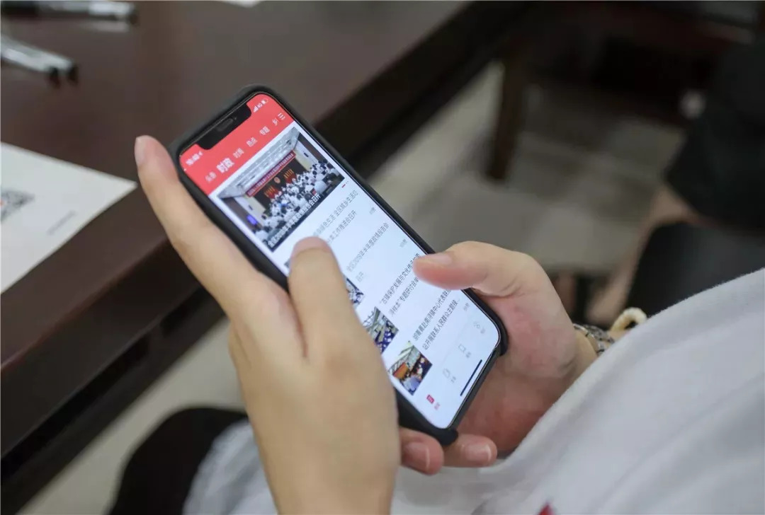 今天,南浔发布手机新闻客户端正式上线!"发布家族"加入了实力派成员