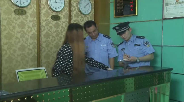 把美女杀害做成美食 (把美女杀害做成一幅画)