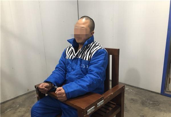被刑拘的李某。贵州都市报 图