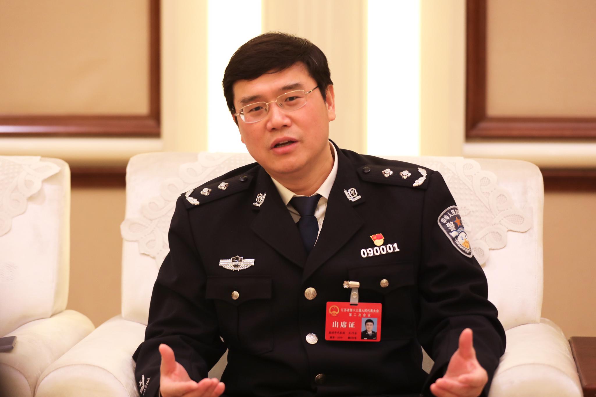 省人大代表王巧全:创新社会治理,让人民更有幸福感