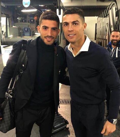 "原子蚂蚁"乔文科晒儿子与c罗的合影