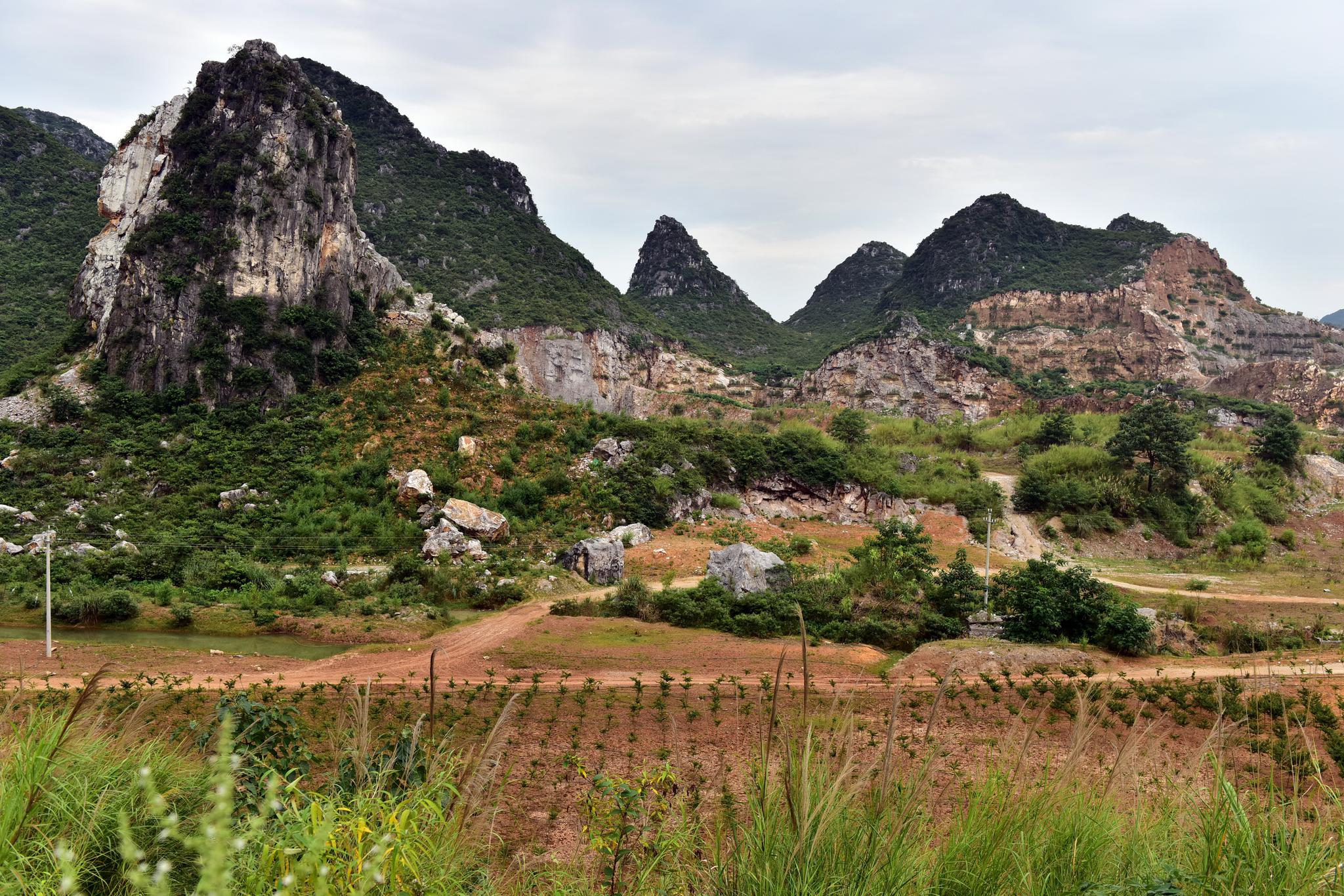 桂林漓江开山采石得不偿失37名相关人员被问责