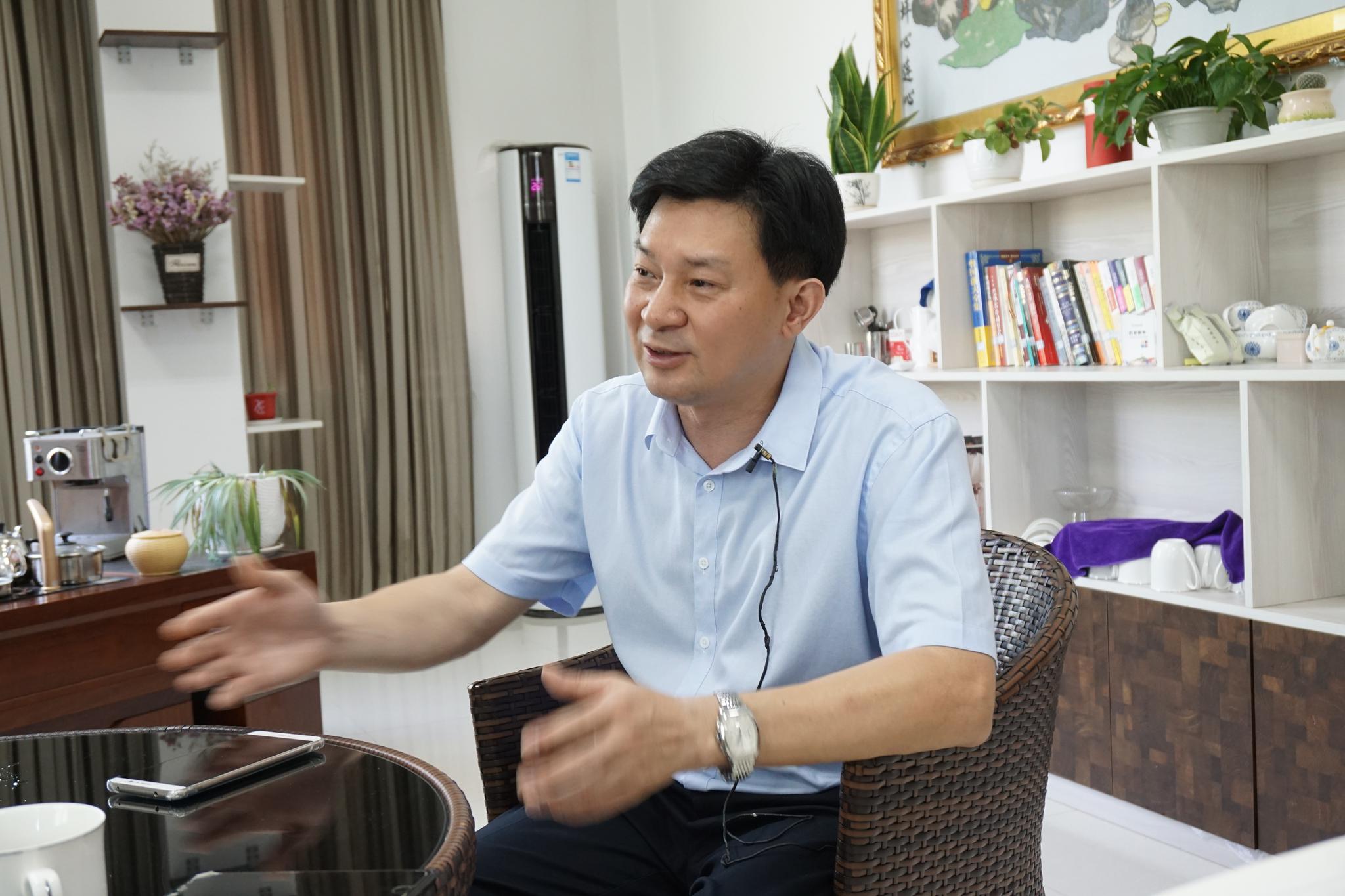 愿做胡杨绿边疆 记湖州市援疆干部熊国斌