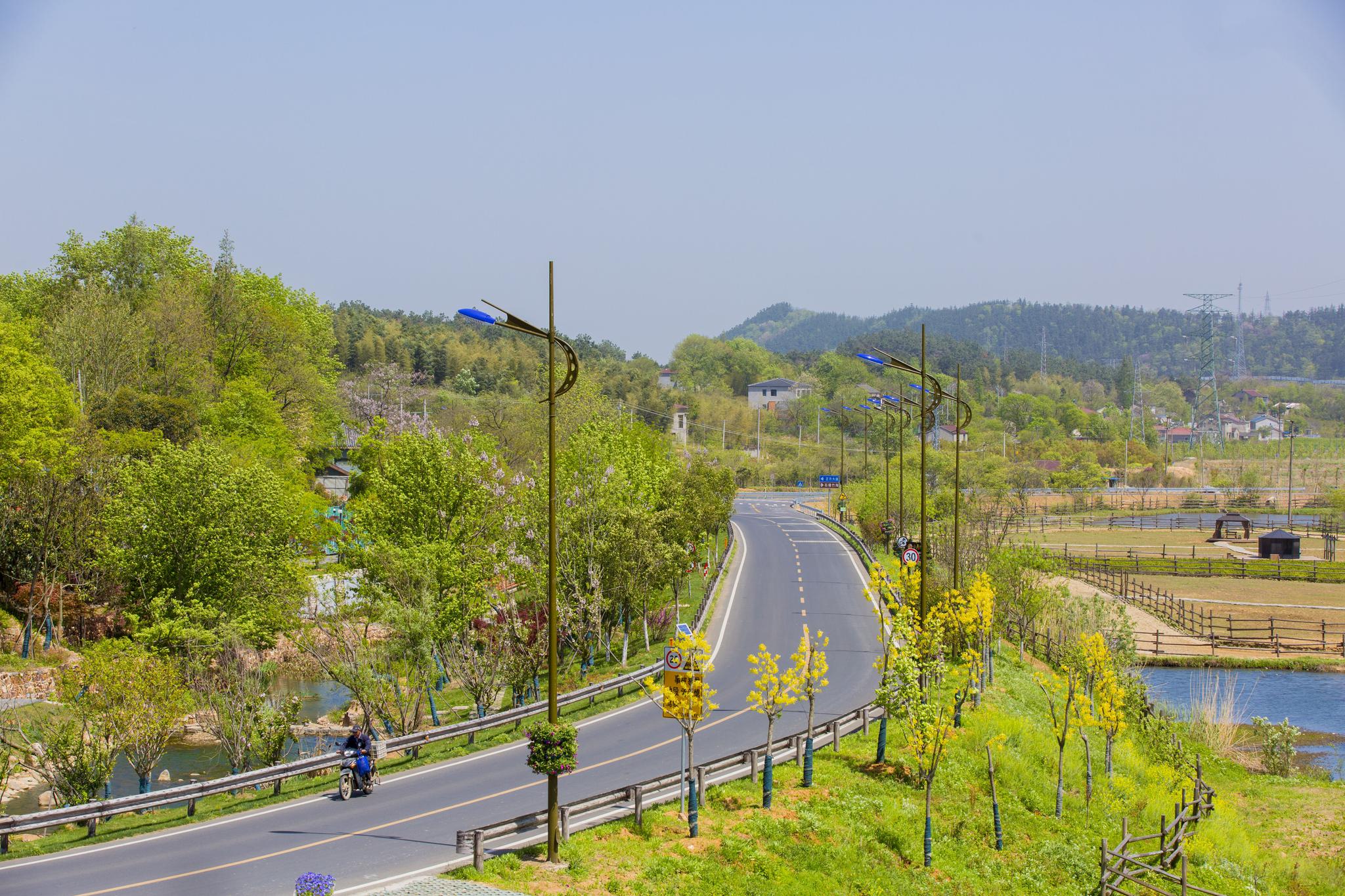 江宁全力打造四好农村路织就美好乡村幸福网