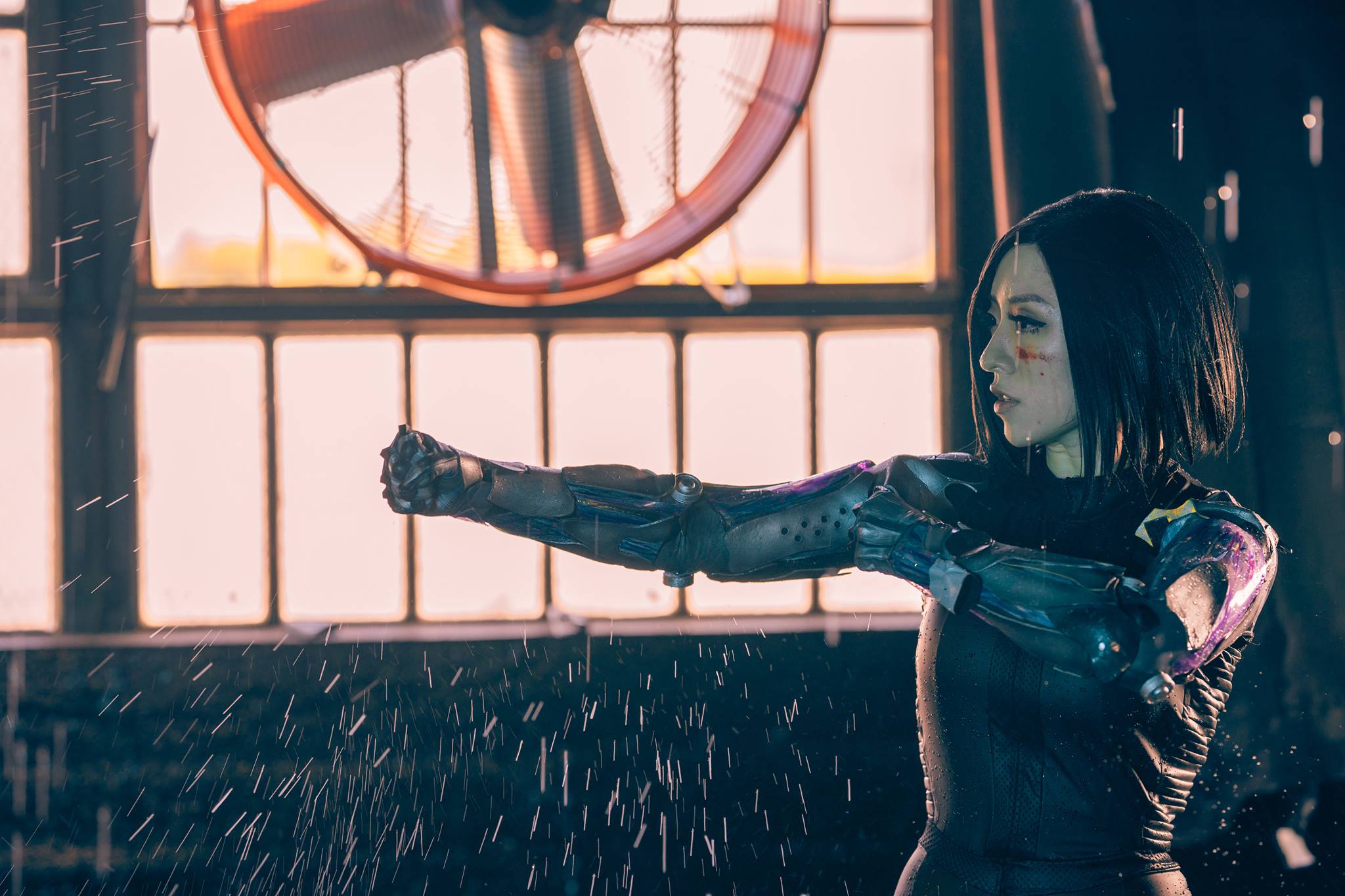 阿丽塔战斗天使cos图欣赏美少女机械感十足