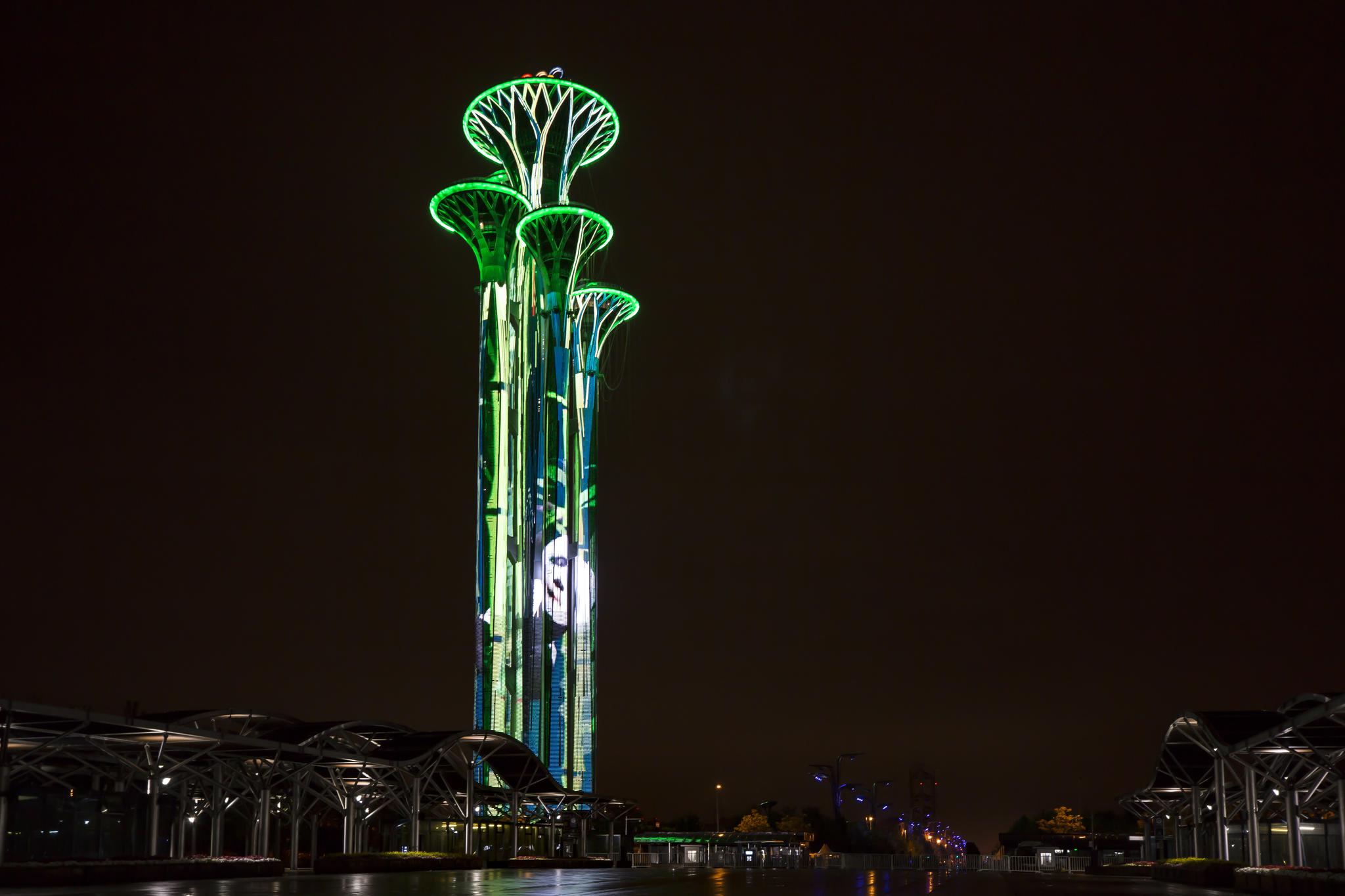 奥运区上演空间光影秀