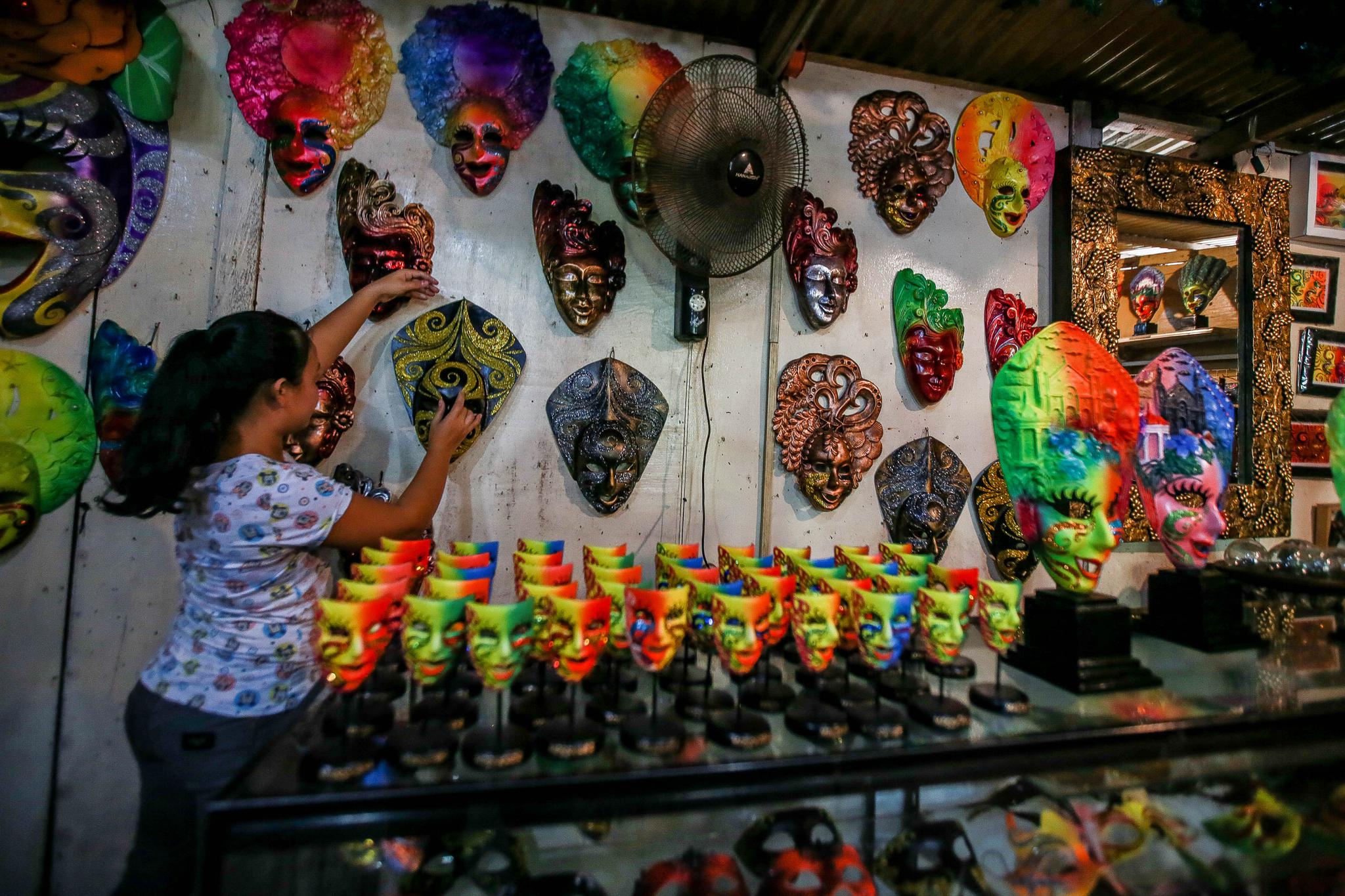 色彩斑斓的巴科洛德面具节