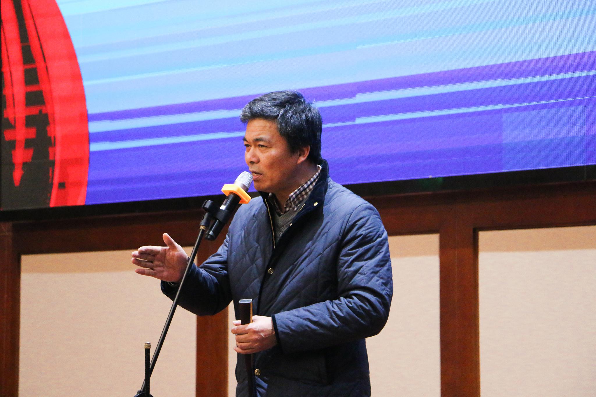 【潮赛】由于天气原因取消航班 认定到底由谁说了算?