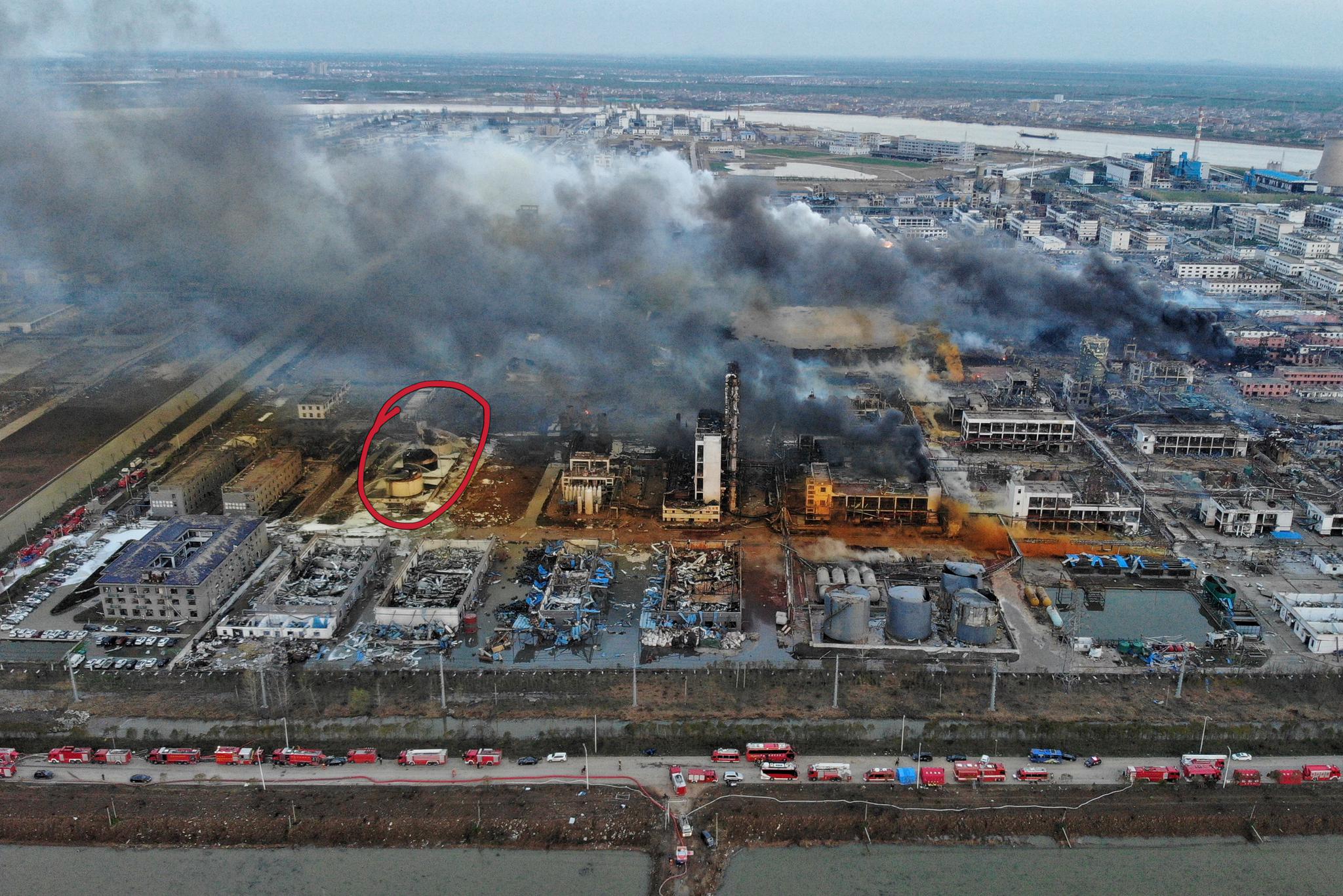 江苏响水化工厂爆炸续:起火点或为固废仓库