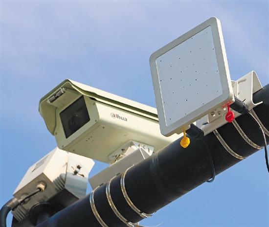 杭州声呐电子警察上岗 半个小时查处8起非法鸣号