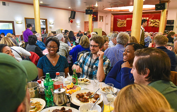 "没有比圣诞吃中餐更美国的了"|圣诞节|中餐馆|工会_新浪新闻