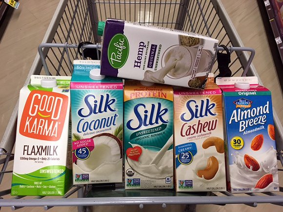 美国超市中的植物奶