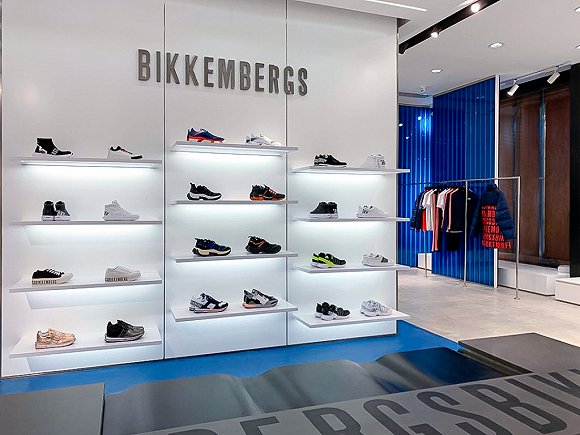 广州摩登大道控股的dirkbikkembergs计划在中国重生明年要开五家店