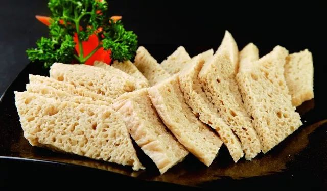 科普一下:面筋的主要成分是蛋白质,由麦胶蛋白和麦谷蛋白组成.