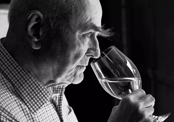 hillshay shed hillcredaro estateweat cape howehowling wolves