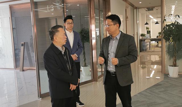 中国票据界权威专家肖小和教授莅临同城票据网指导工作