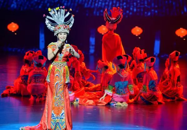 中外民歌激情碰撞!"大地飞歌·2018"晚会亮点直击,快看!