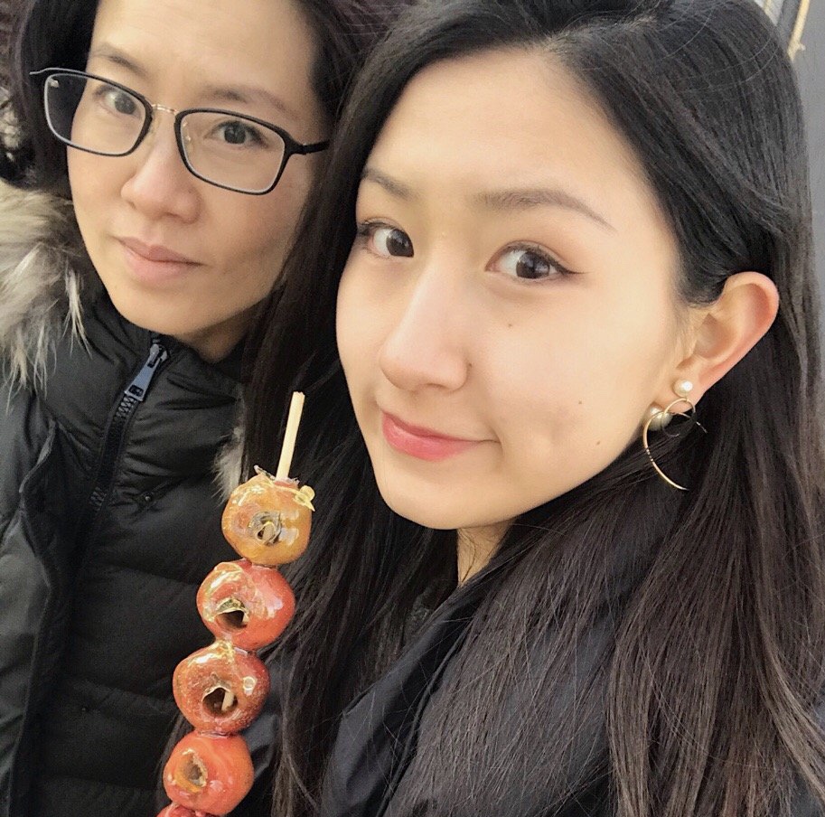 央视主持人史小诺女儿曝光,肤白貌美大长腿超吸睛