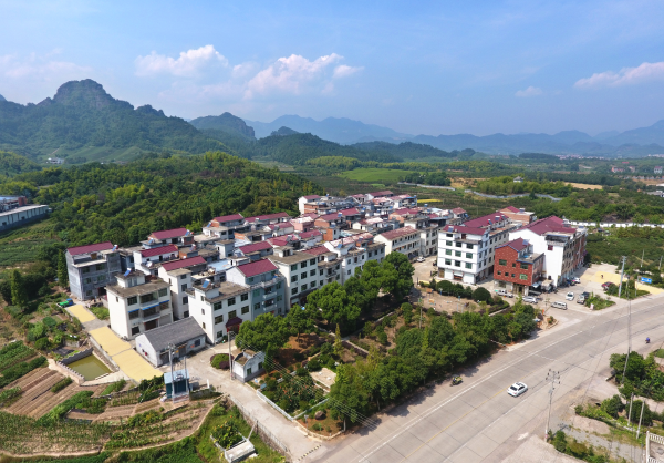 走出大山奔富路 一个武义高山村的下山脱贫之路