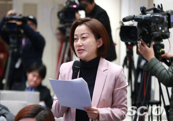改革开放与知识产权事业发展中外记者见面会