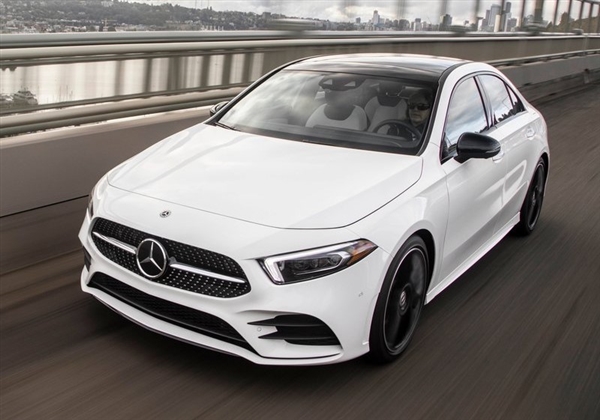 奔驰与宝马或将强强联合：共同开发紧凑型车节省成本