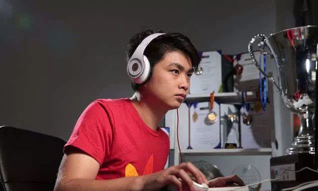 中国电子竞技三十年考