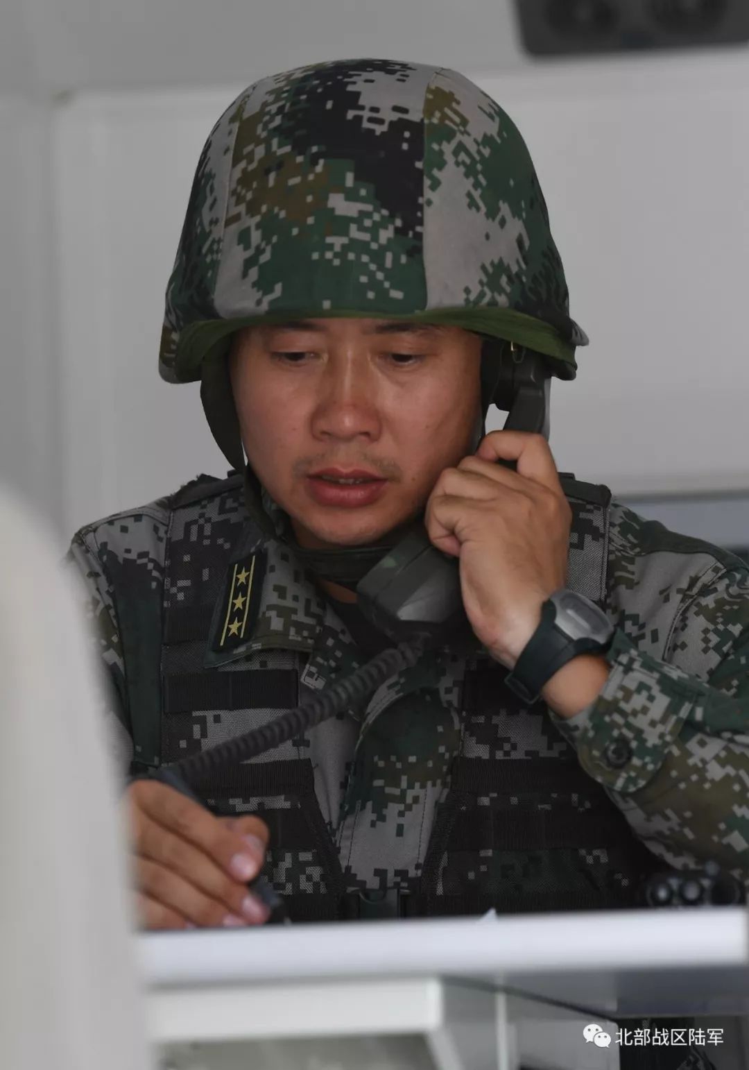 震撼开火第78集团军某旅千里机动砺剑西北大漠