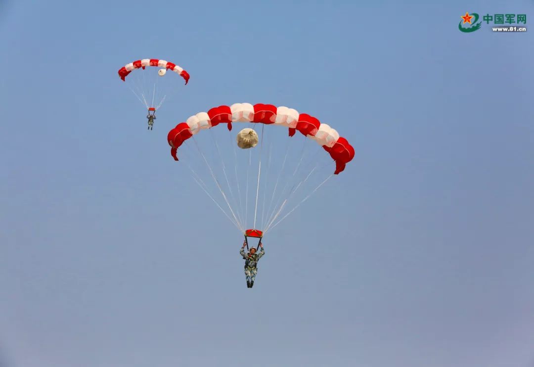 雷神|翼伞|突击队_新浪军事_新浪网