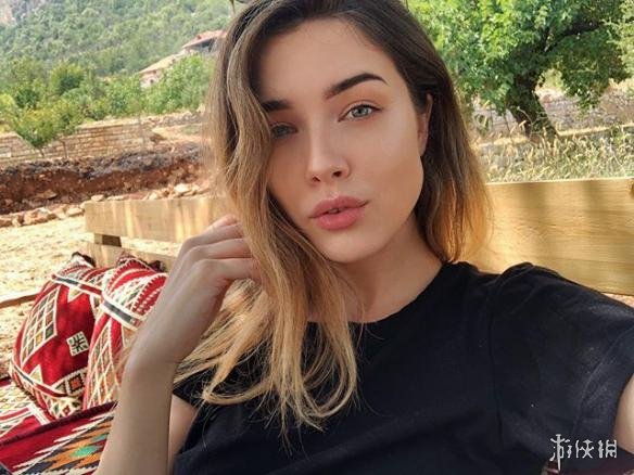 美国性感辣模lauren福利美照妩媚大长腿吸睛无数