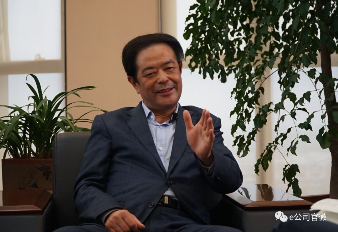 特写丨李水荣企业做到最后都是一张脸