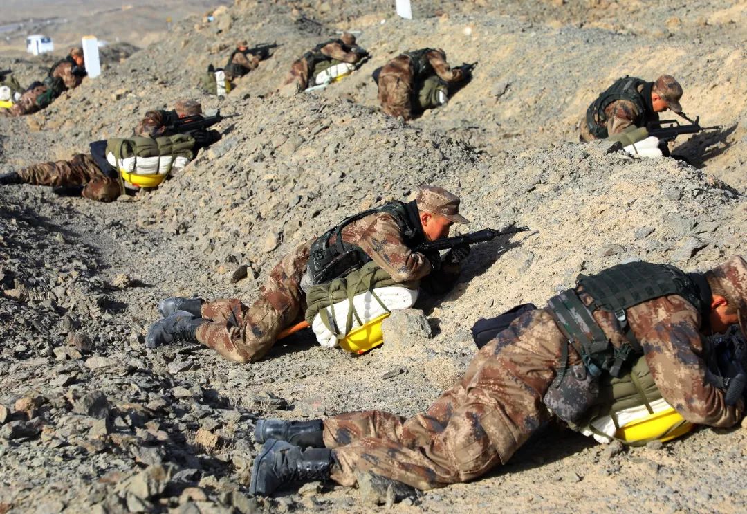 冷到怀疑人生?来看看兵哥的冬天吧!