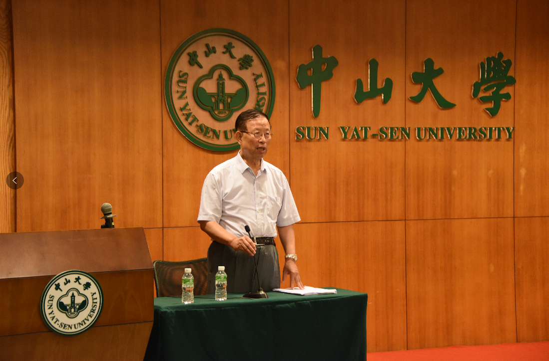 戚发轫院士马世俊研究员主讲航空航天学院前沿讲座