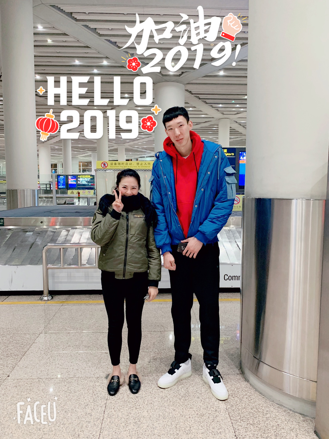 周琦回国直奔辽宁队下榻酒店,他即将回归CBA