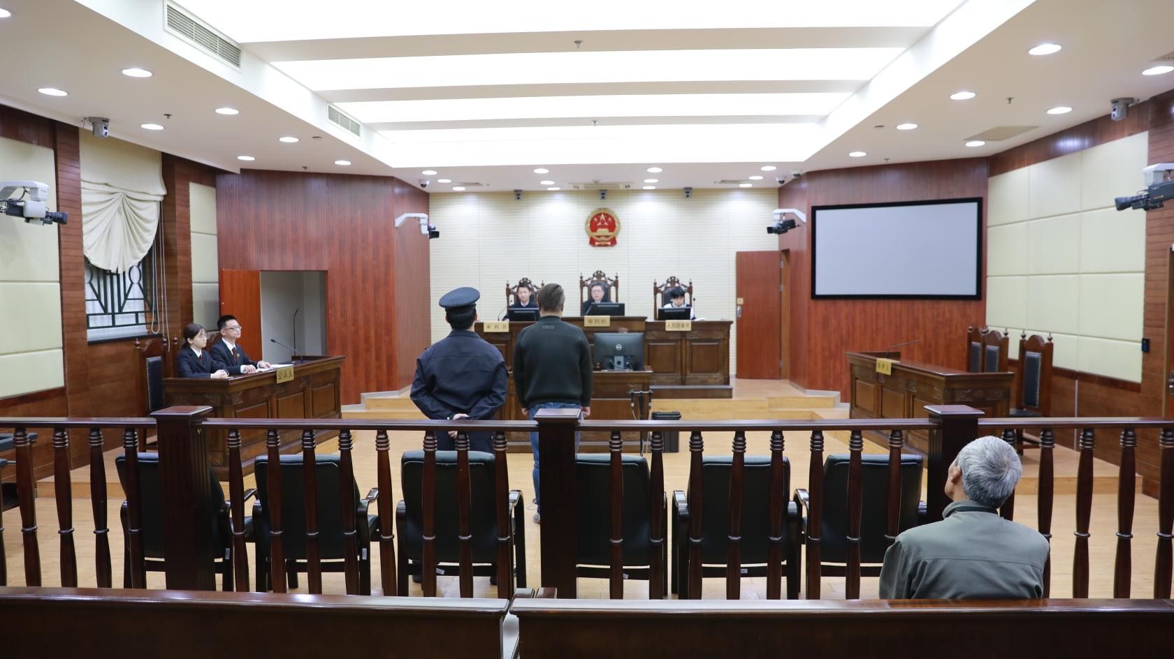 被告人陈某犯重大责任事故罪，判处有期徒刑一年六个月。 浦东新区法院供图