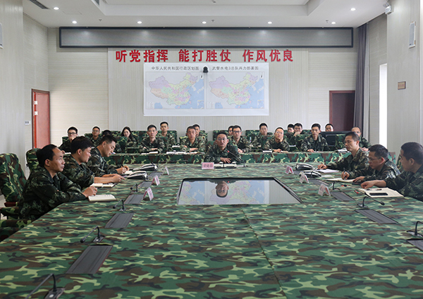 10月12日，中国安能安蓉公司召开紧急会议部署任务。中国安能安蓉公司 供图