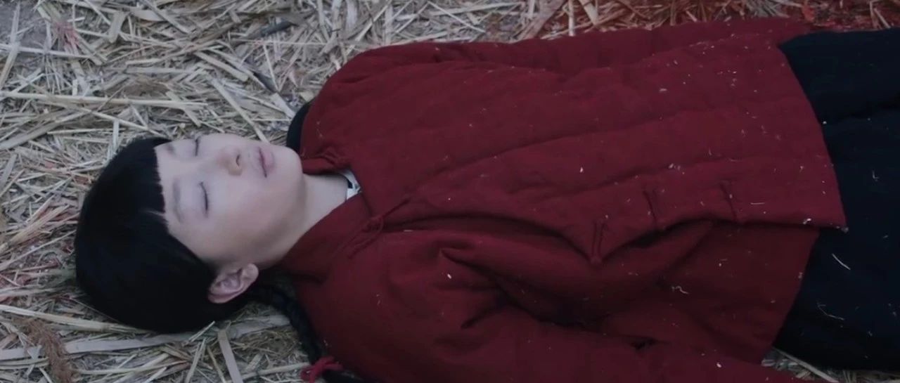 第一集就发盒饭，这剧太敢拍！